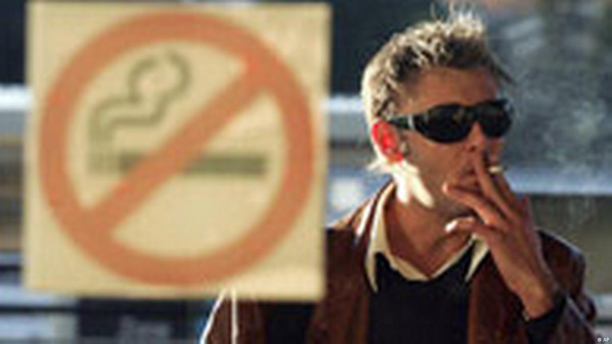 Scopri di più sull'articolo Con il contributo del CoEHAR, in Spagna 170 esperti firmano la dichiarazione “Smoke-Free Spain”
