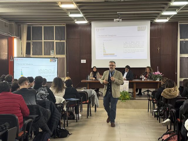 Scopri di più sull'articolo CoEHAR e LIAF tra i banchi di scuola per la promozione della cultura antifumo